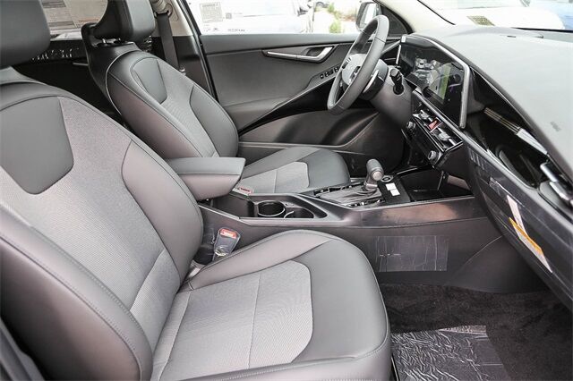 2025 Kia Niro EX Touring Glendale CA