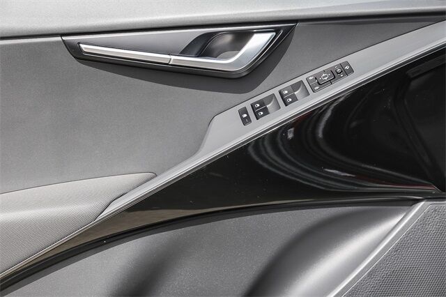 2025 Kia Niro EX Touring Huntington Beach CA