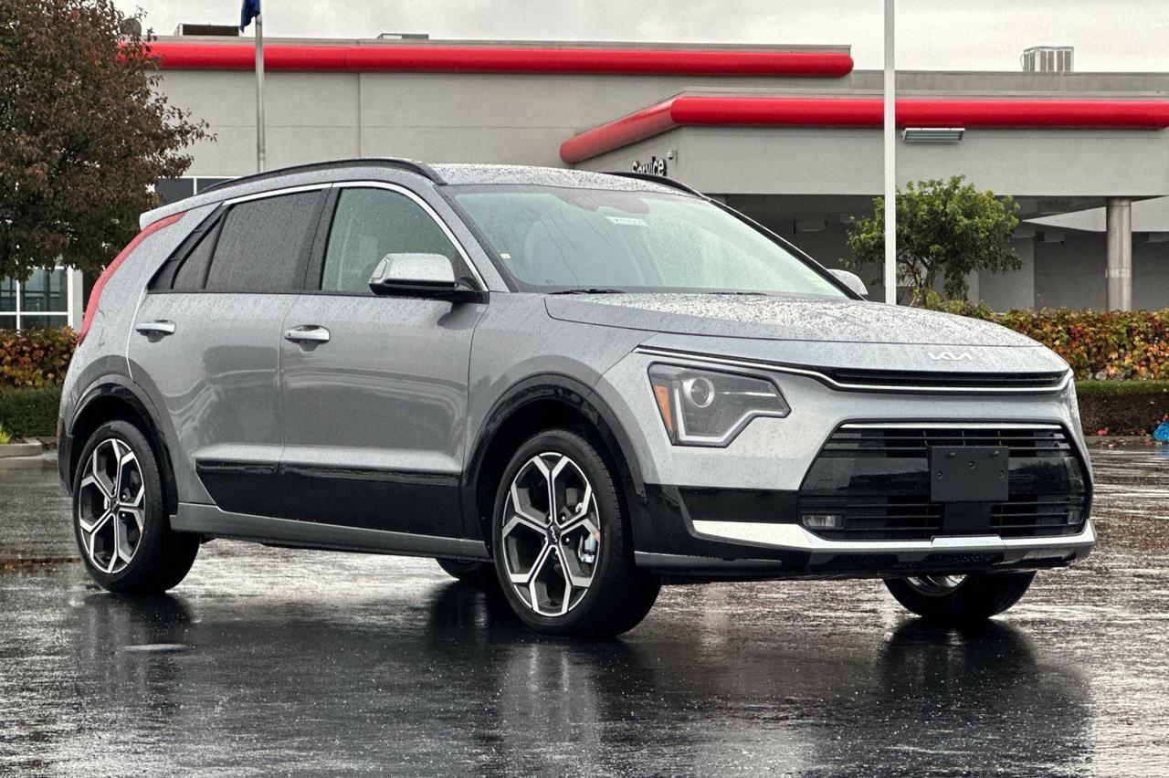 2025 Kia Niro EX Touring Salinas CA