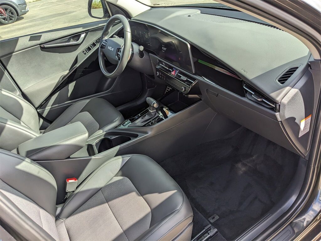 2025 Kia Niro EX Touring San Clemente CA