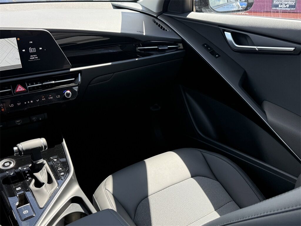 2025 Kia Niro EX Touring San Clemente CA