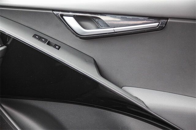 2025 Kia Niro EX Touring Renton WA