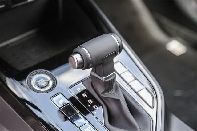 2025 Kia Niro EX Touring Glendale CA