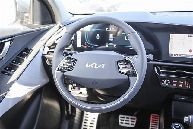 2025 Kia Niro EX Touring Glendale CA