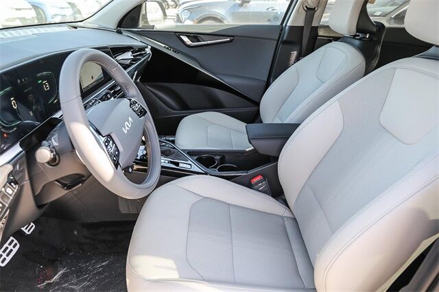 2025 Kia Niro EX Touring Glendale CA