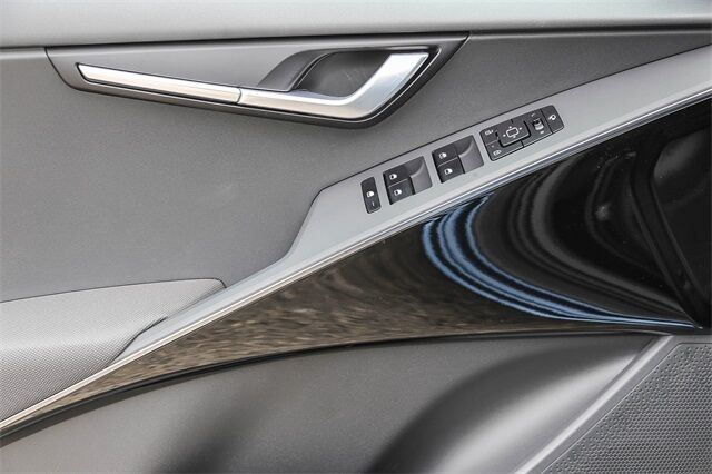 2025 Kia Niro EX Touring Glendale CA