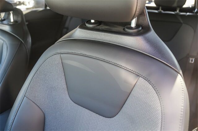 2025 Kia Niro EX Touring Glendale CA