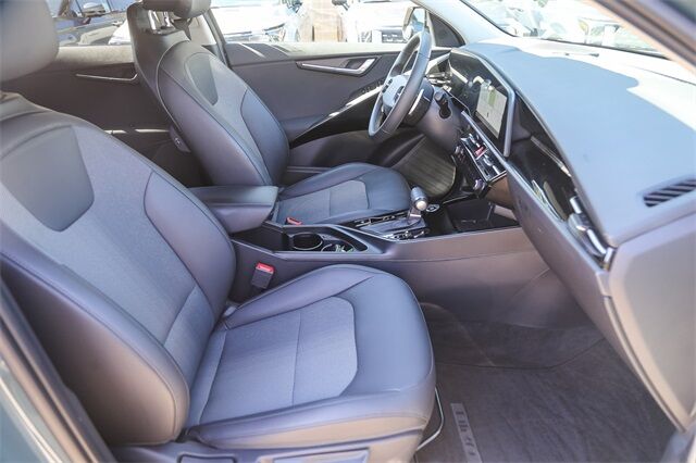 2025 Kia Niro EX Touring Glendale CA