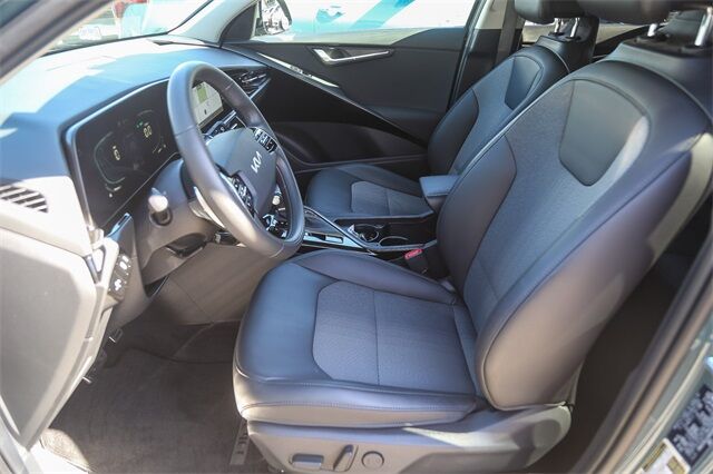 2025 Kia Niro EX Touring Glendale CA