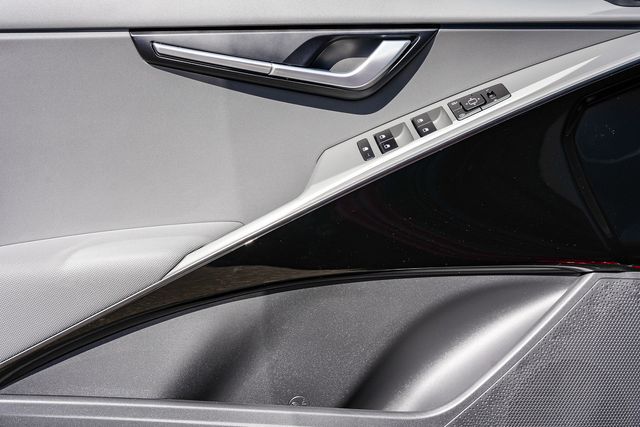 2025 Kia Niro EX Moreno Valley CA