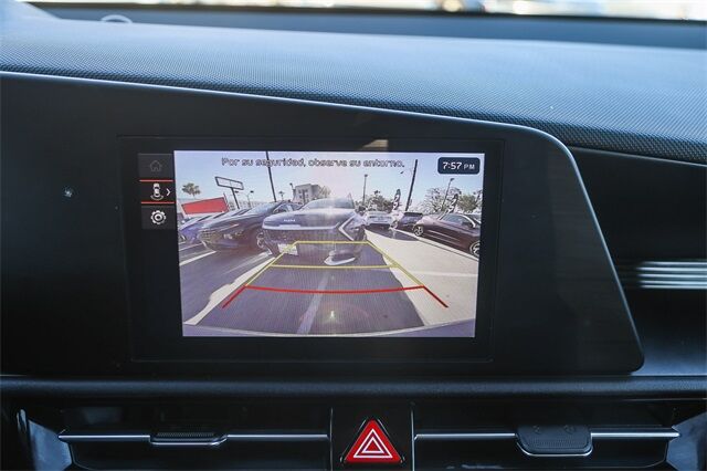 2025 Kia Niro LX Glendale CA