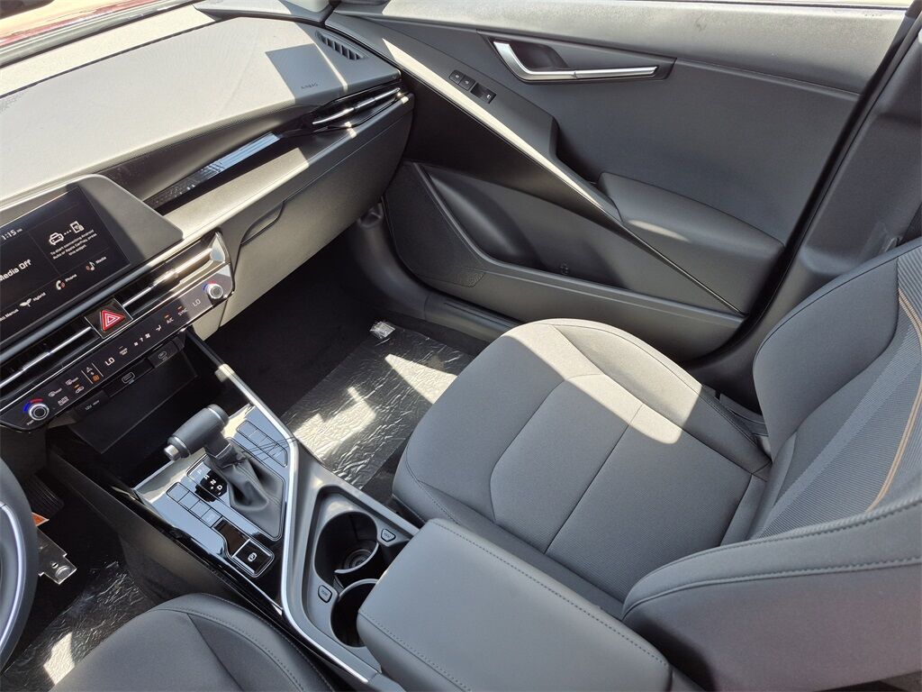 2025 Kia Niro LX San Clemente CA