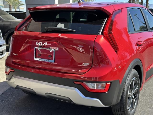 2025 Kia Niro LX