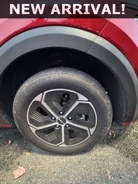 2025 Kia Niro LX Renton WA