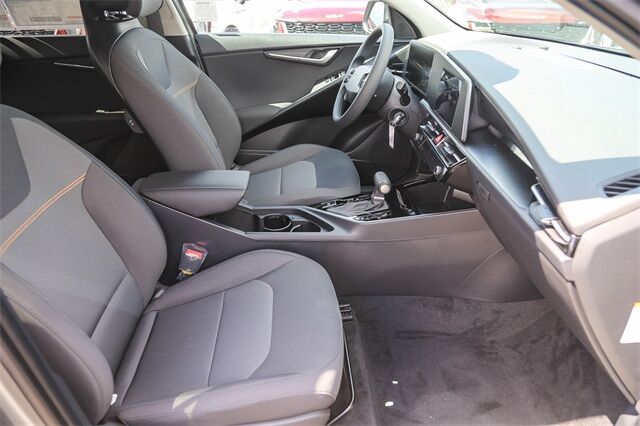 2025 Kia Niro LX Glendale CA