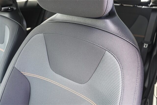 2025 Kia Niro LX Glendale CA