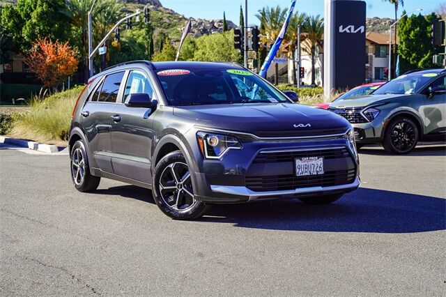 2025 Kia Niro LX