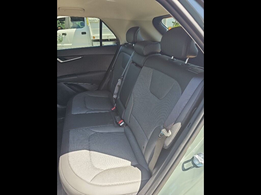 2025 Kia Niro PHEV SX Touring Eureka CA