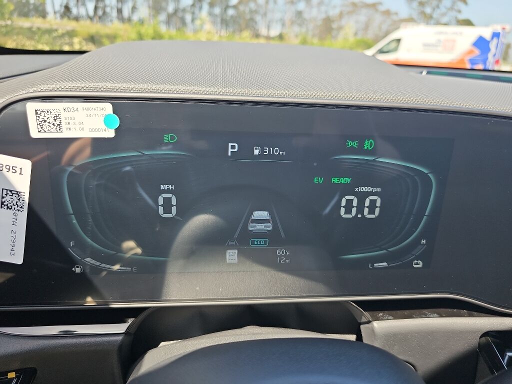 2025 Kia Niro PHEV SX Touring Eureka CA