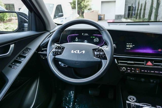 2025 Kia Niro Plug-In Hybrid EX Moreno Valley CA