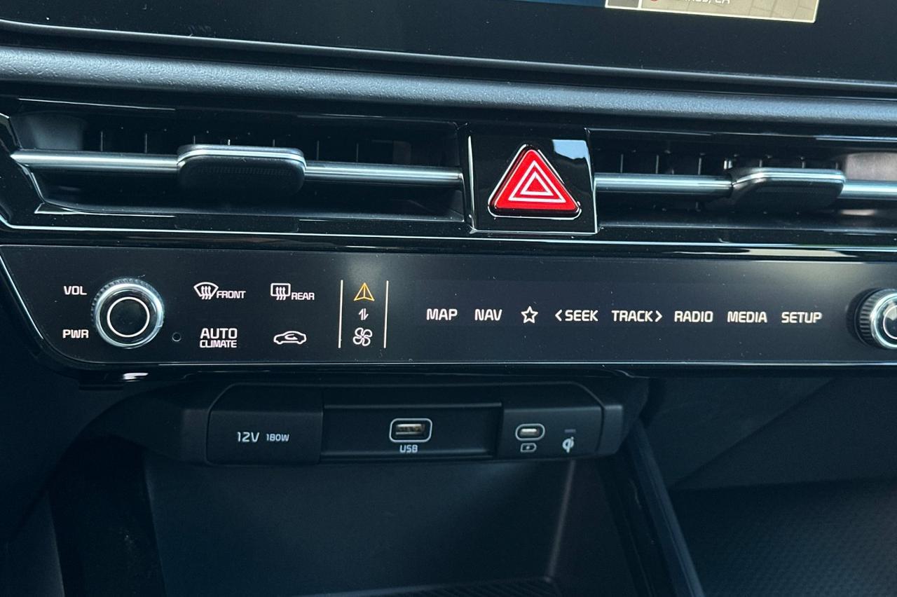 2025 Kia Niro Plug-In Hybrid EX Salinas CA