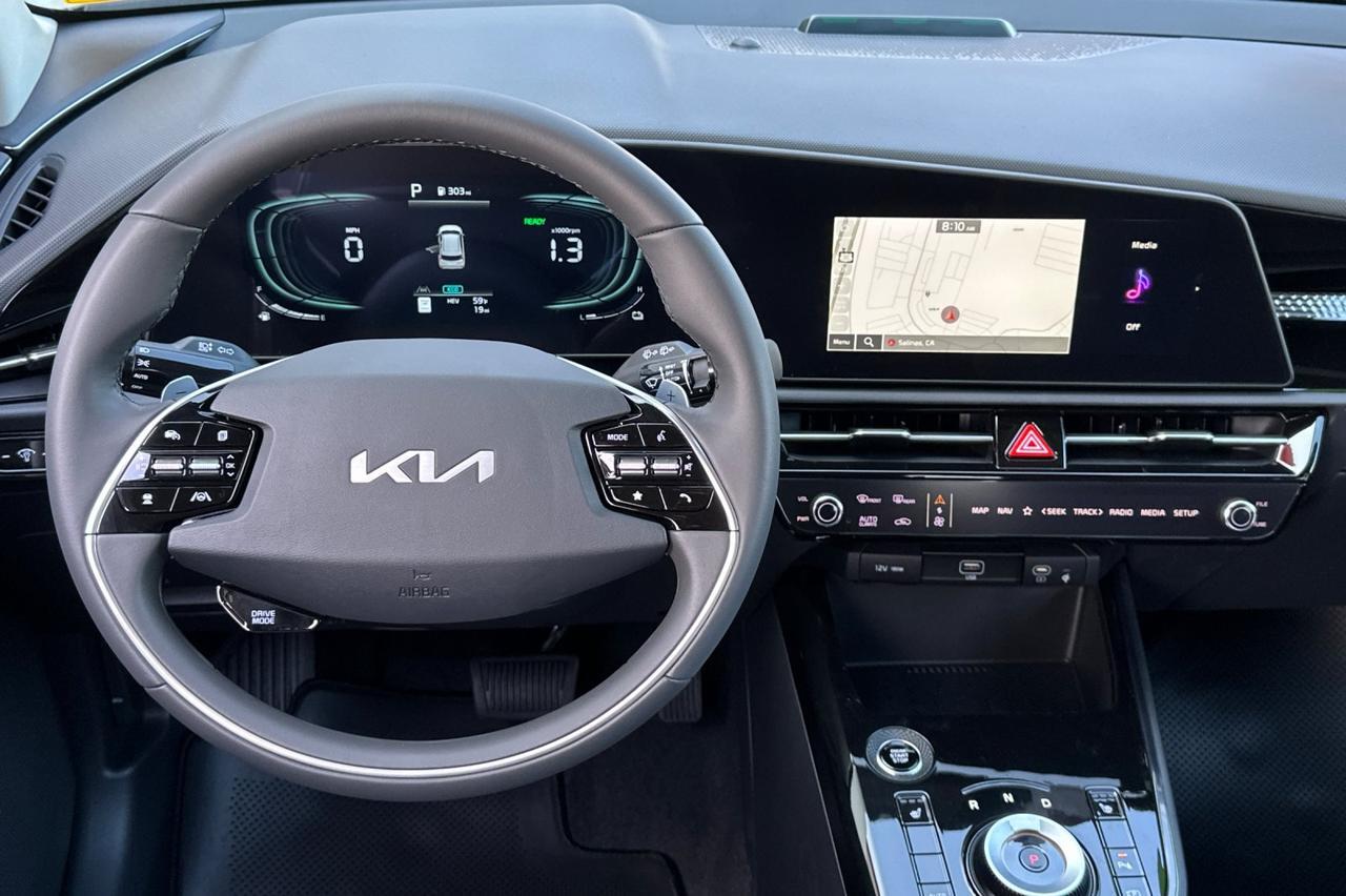 2025 Kia Niro Plug-In Hybrid EX Salinas CA