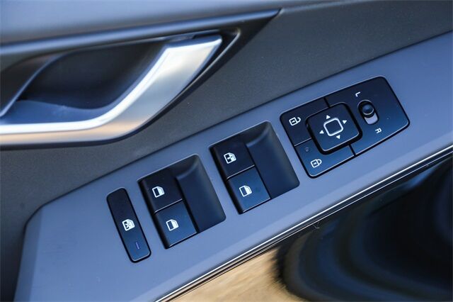 2025 Kia Niro Plug-In Hybrid EX Tacoma WA