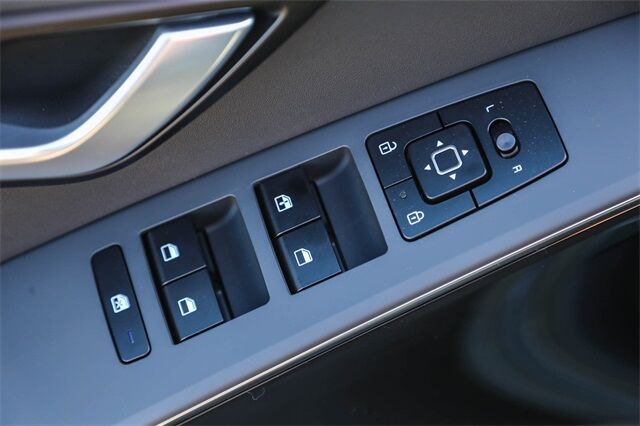 2025 Kia Niro Plug-In Hybrid EX Tacoma WA