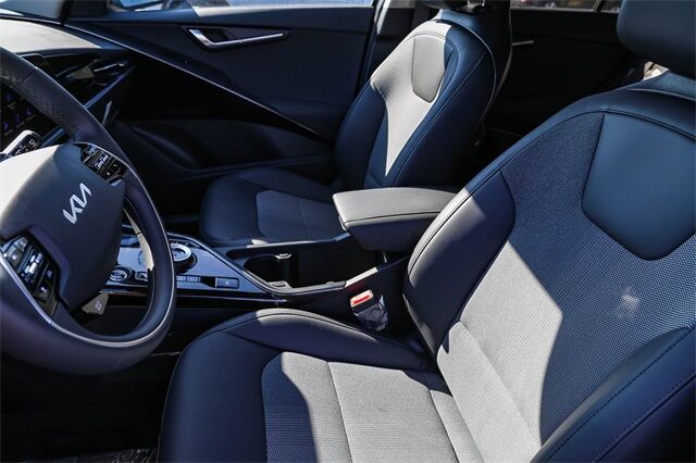 2025 Kia Niro Plug-In Hybrid EX Tacoma WA