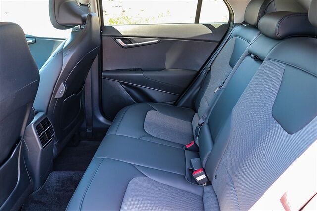 2025 Kia Niro Plug-In Hybrid EX Moreno Valley CA