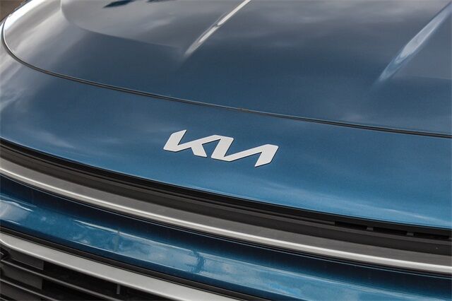 2025 Kia Niro Plug-In Hybrid EX Moreno Valley CA
