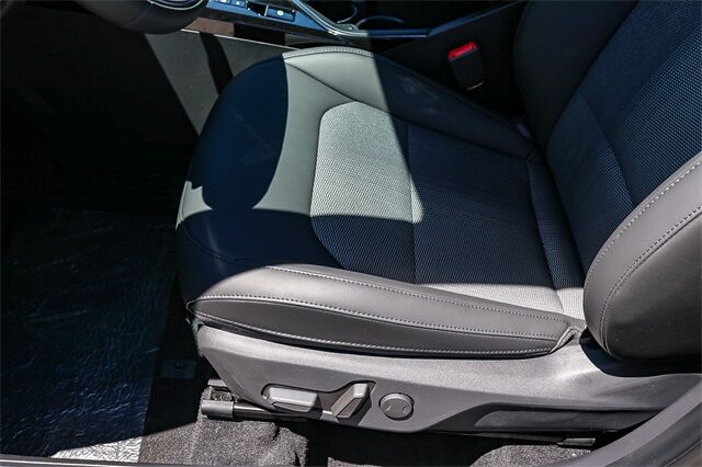 2025 Kia Niro Plug-In Hybrid EX Moreno Valley CA