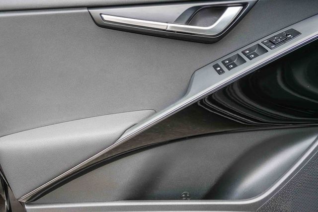 2025 Kia Niro Plug-In Hybrid EX Moreno Valley CA