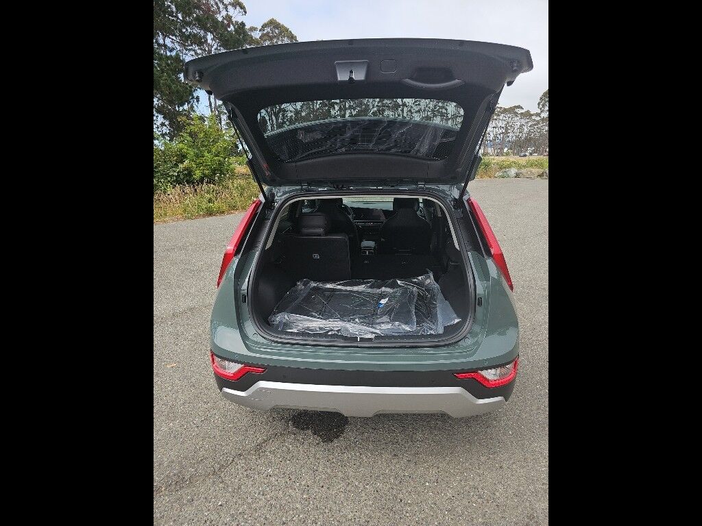 2025 Kia Niro Plug-in Hybrid EX Eureka CA