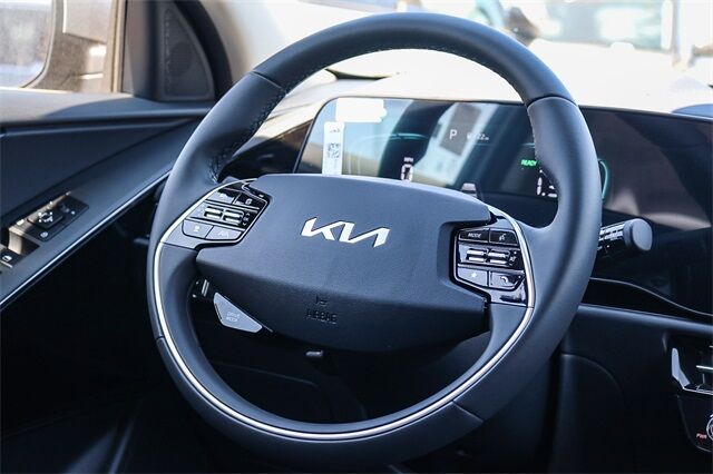 2025 Kia Niro Plug-in Hybrid EX Huntington Beach CA