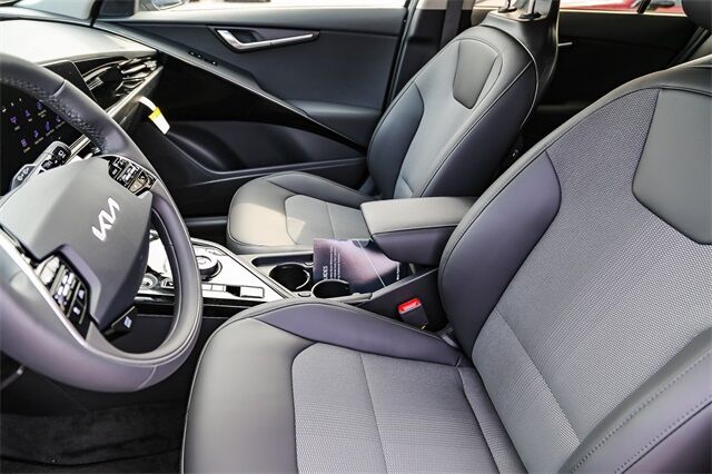 2025 Kia Niro Plug-in Hybrid EX Tacoma WA