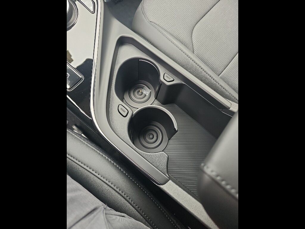 2025 Kia Niro Plug-in Hybrid SX Touring Eureka CA