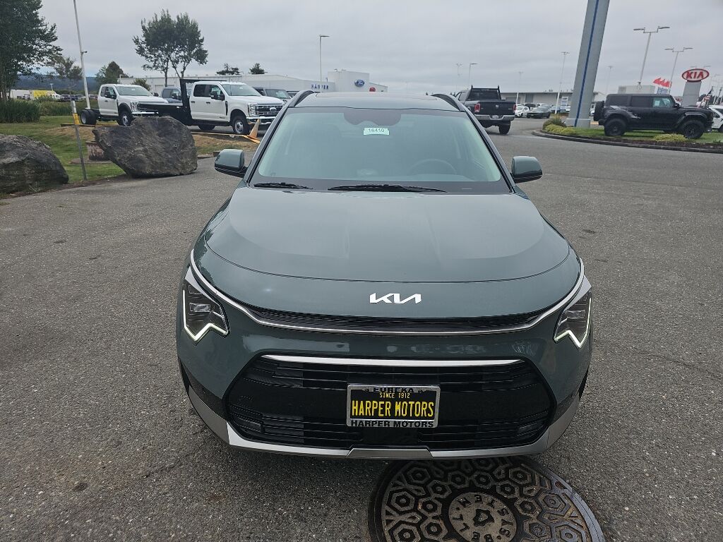 2025 Kia Niro Plug-in Hybrid SX Touring Eureka CA
