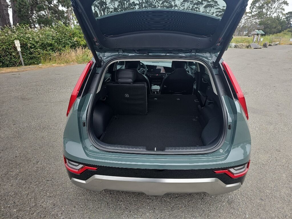 2025 Kia Niro Plug-in Hybrid SX Touring Eureka CA