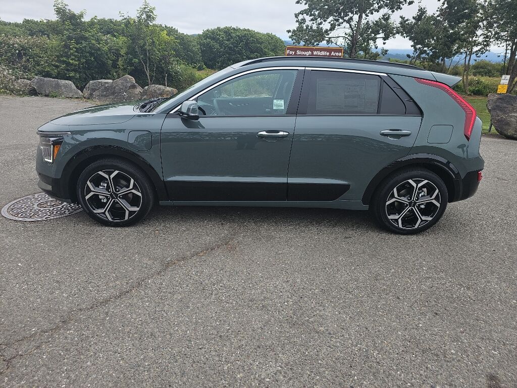 2025 Kia Niro Plug-in Hybrid SX Touring Eureka CA