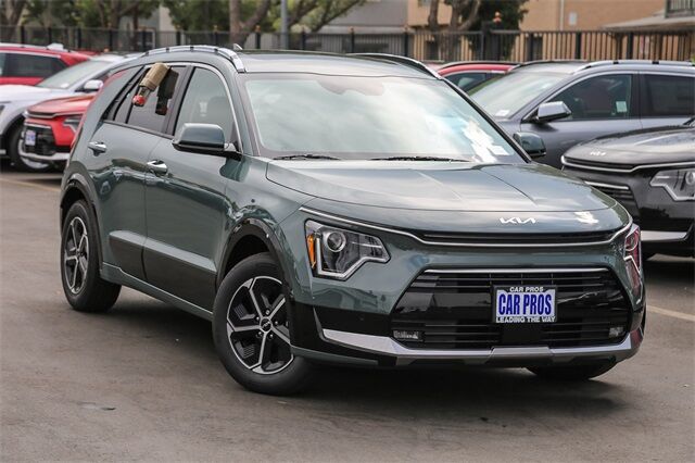 2025 Kia Niro SX