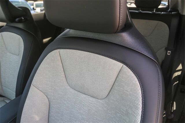 2025 Kia Niro SX Touring Glendale CA