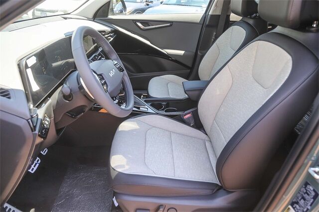 2025 Kia Niro SX Touring Glendale CA