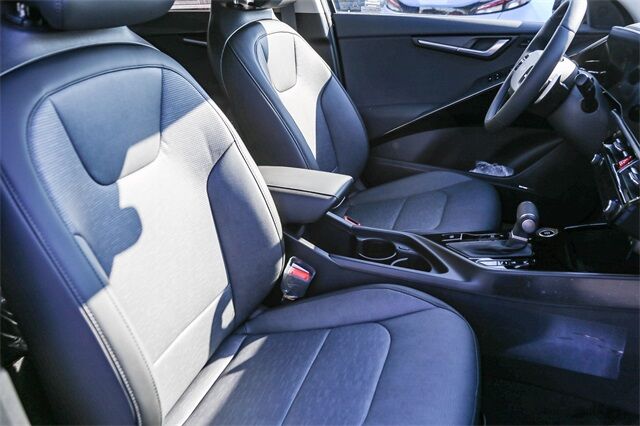 2025 Kia Niro SX Touring Glendale CA