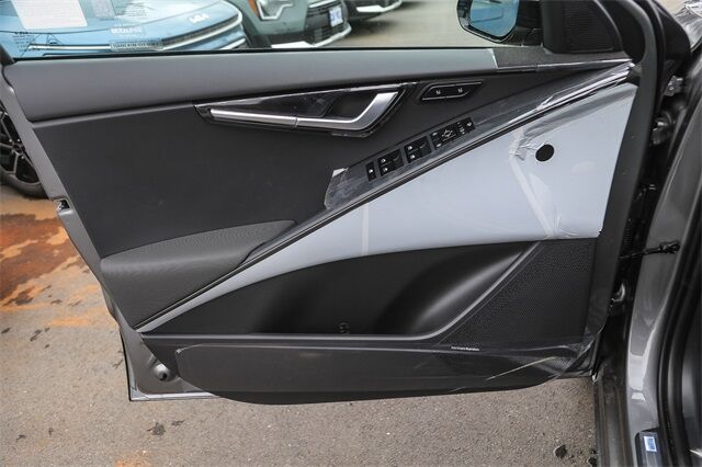 2025 Kia Niro SX Touring Glendale CA