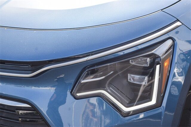 2025 Kia Niro SX Touring Huntington Beach CA