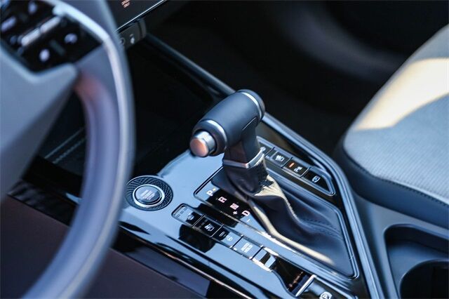 2025 Kia Niro SX Touring Renton WA