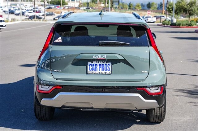 2025 Kia Niro SX Touring Tacoma WA