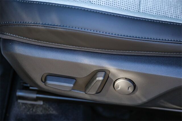 2025 Kia Niro SX Touring Tacoma WA