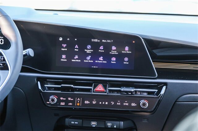 2025 Kia Niro SX Touring Tacoma WA